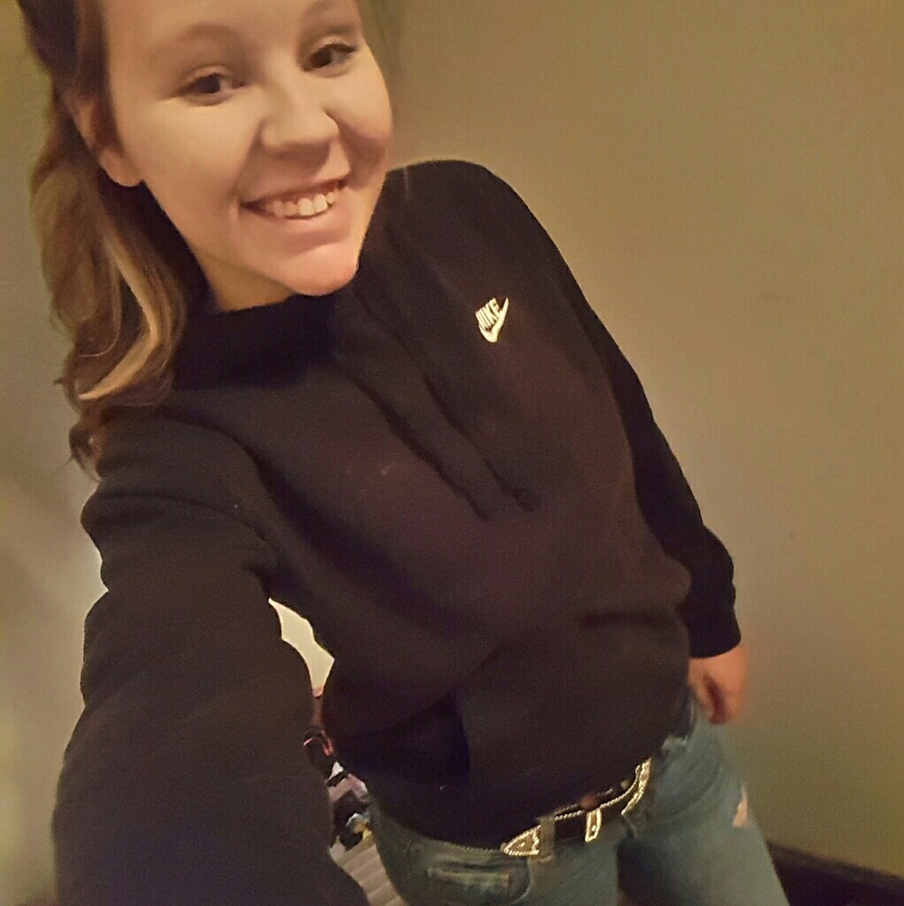 Meet your Posher, Hannah